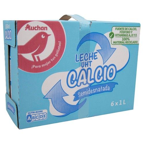 AUCHAN Leche semidesnatada de vaca, enriquecida con calcio 6 x 1 l. Producto Alcampo
